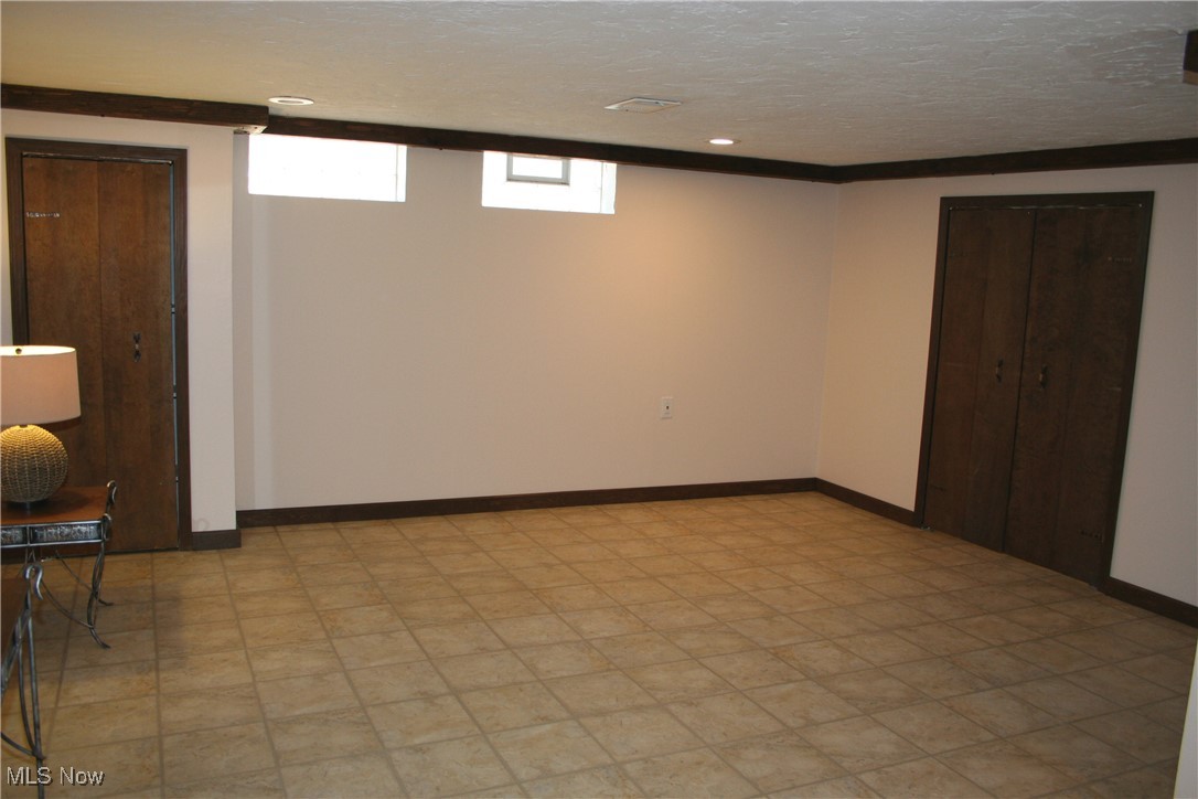 Golden Gate Estates - Residential Lease