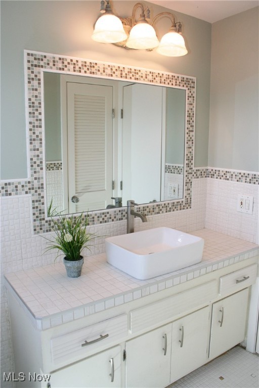 Golden Gate Estates - Residential Lease