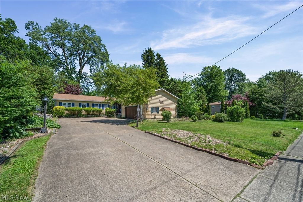 Photo of 22486 Macbeth Avenue, Fairview Park, OH 44126 (MLS # 5204539)