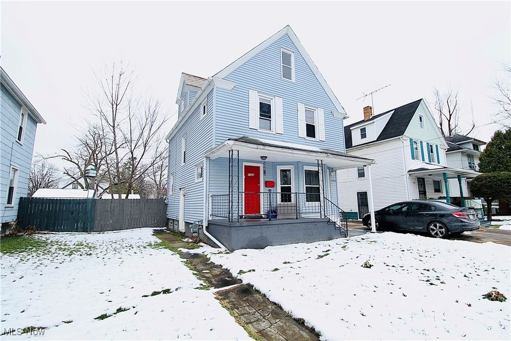 Photo of 1122 West Avenue, Elyria, OH 44035 (MLS # 5180549)