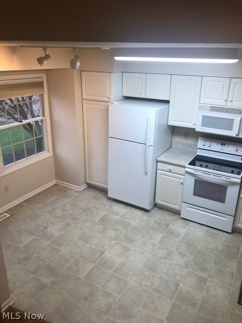 Greens Prestwick Condo - Residential