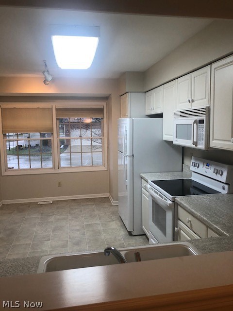 Greens Prestwick Condo - Residential