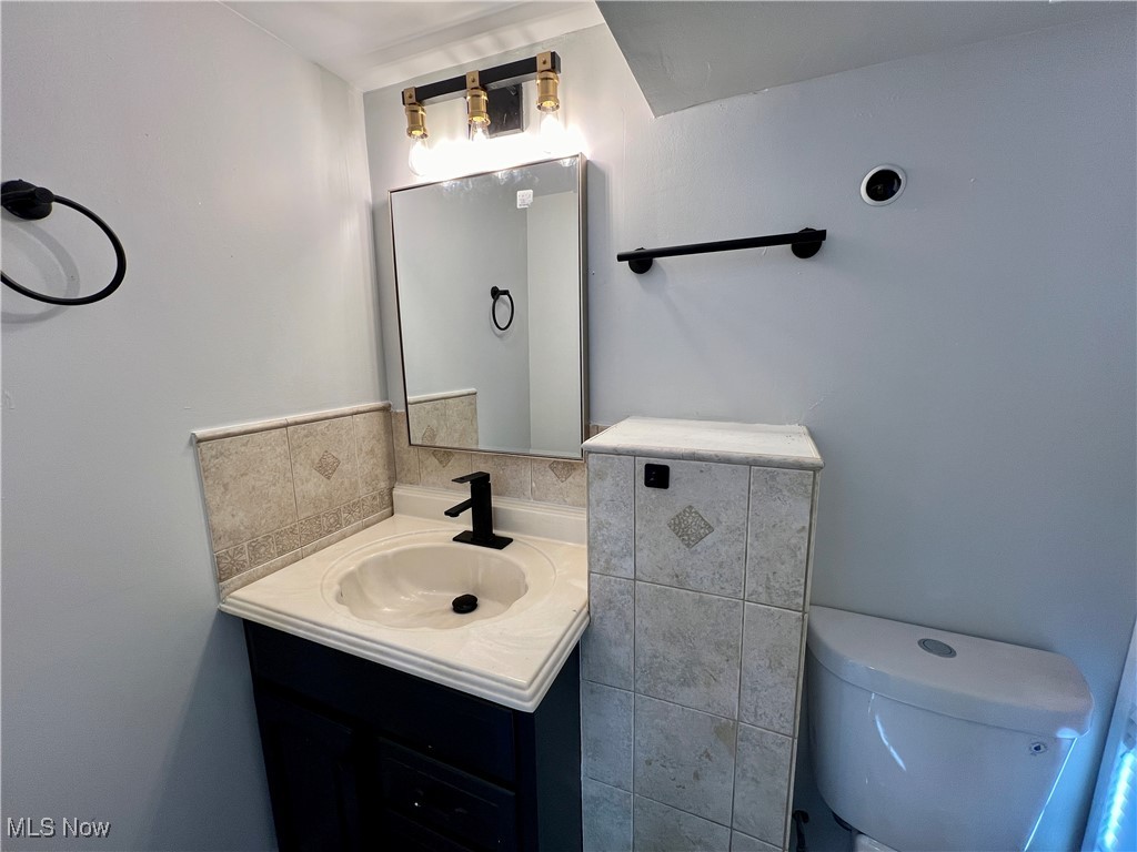 4160 Stanford Avenue, Lorain, Ohio image 24