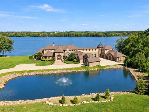A Hanna HomeFinder account is required to view this listing.