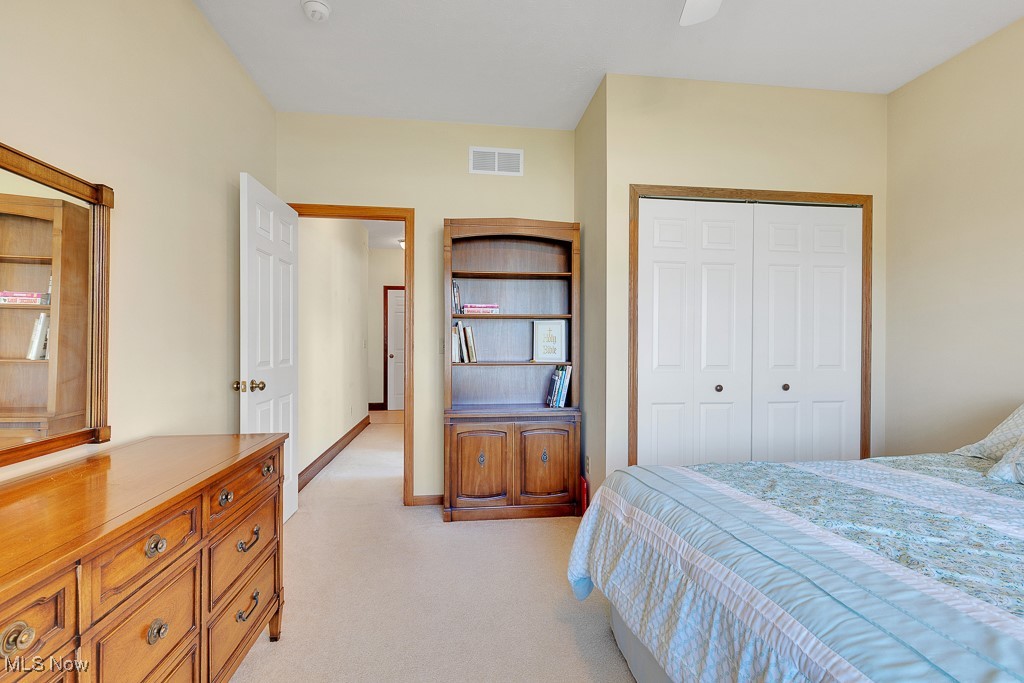 20474 Foxe Drive, Strongsville, Ohio image 26