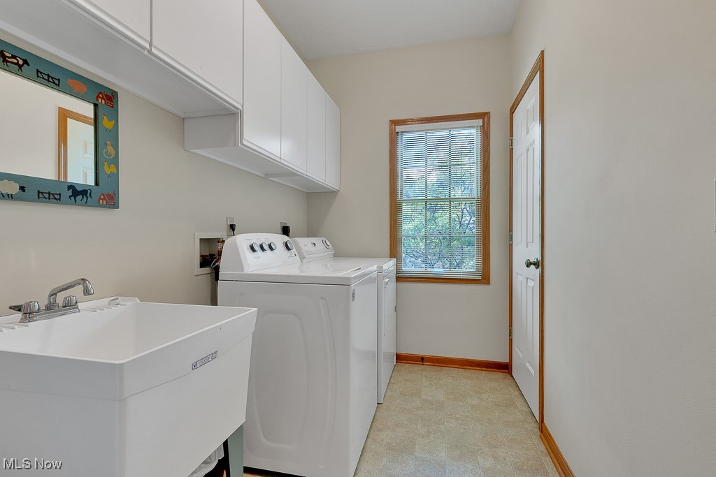20474 Foxe Drive, Strongsville, Ohio image 30