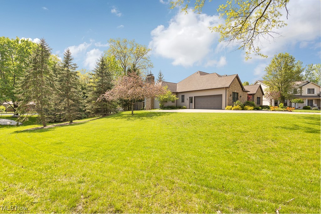 20474 Foxe Drive, Strongsville, Ohio image 43