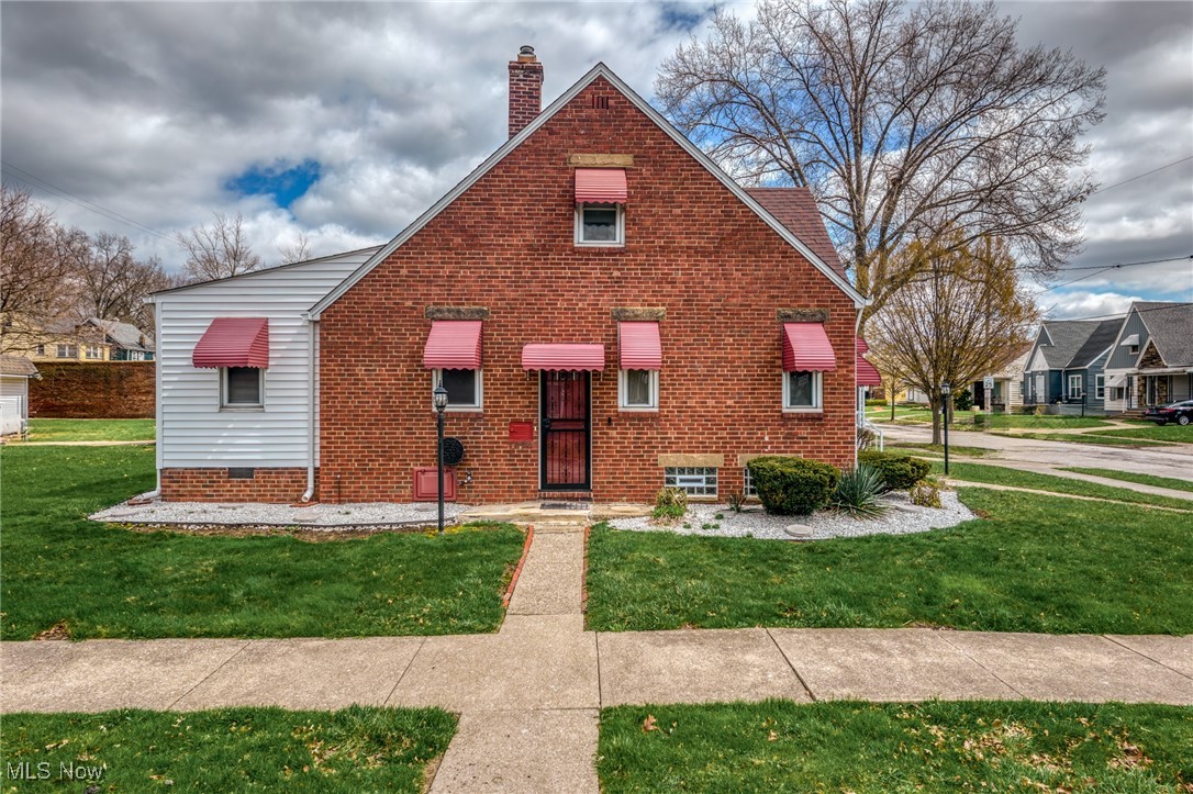 16101 Throckley Avenue, Cleveland, Ohio image 3