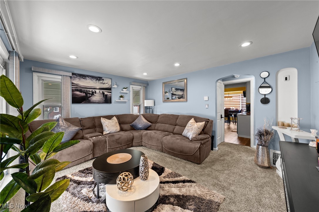 16101 Throckley Avenue, Cleveland, Ohio image 11