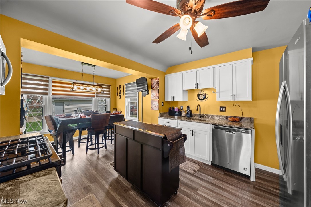 16101 Throckley Avenue, Cleveland, Ohio image 22