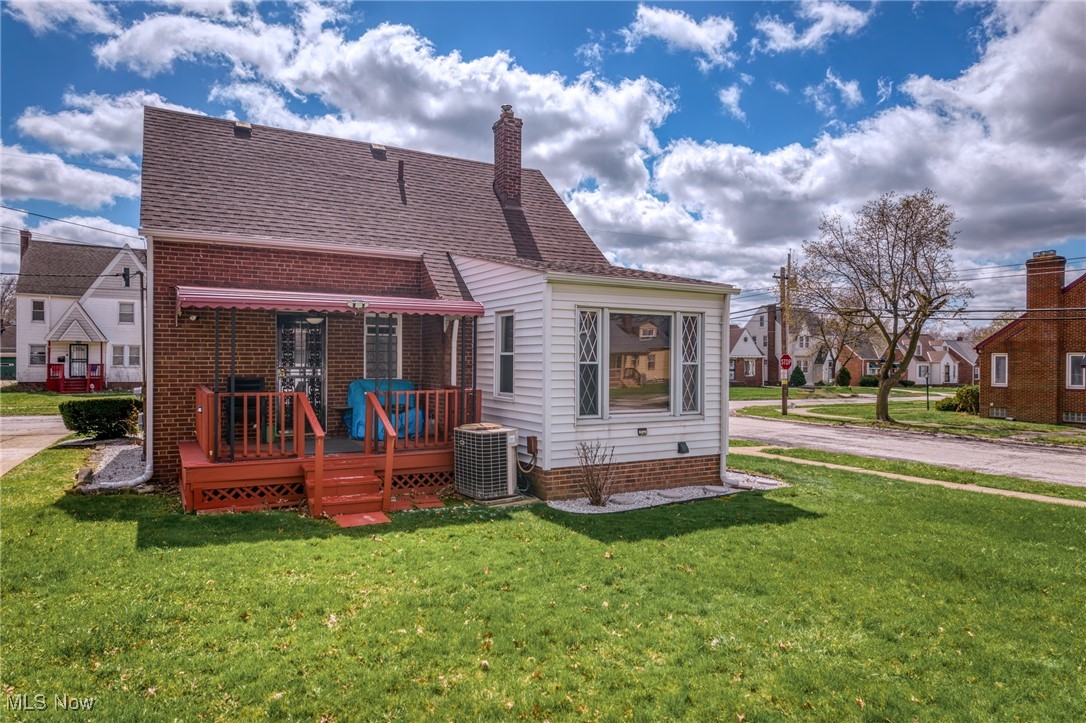 16101 Throckley Avenue, Cleveland, Ohio image 9