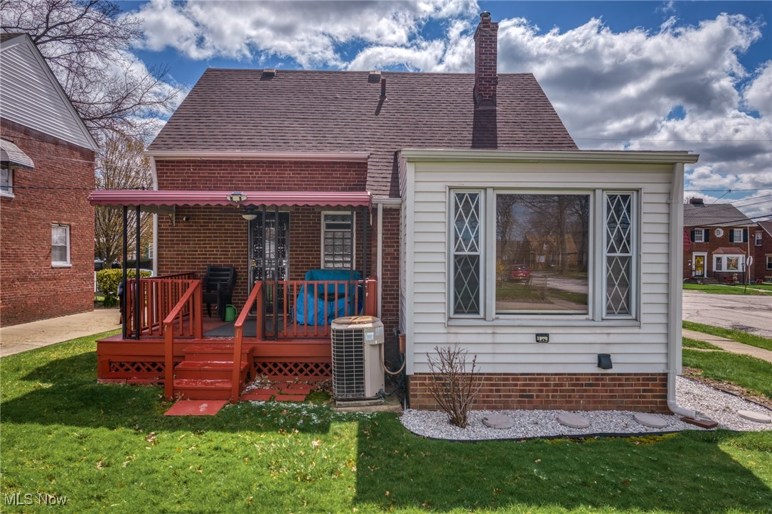 16101 Throckley Avenue, Cleveland, Ohio image 10