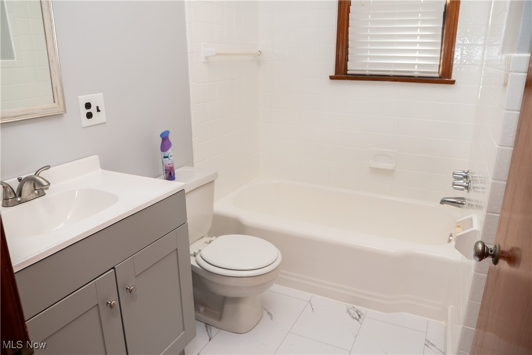 Austintown-Canfield Road - Residential