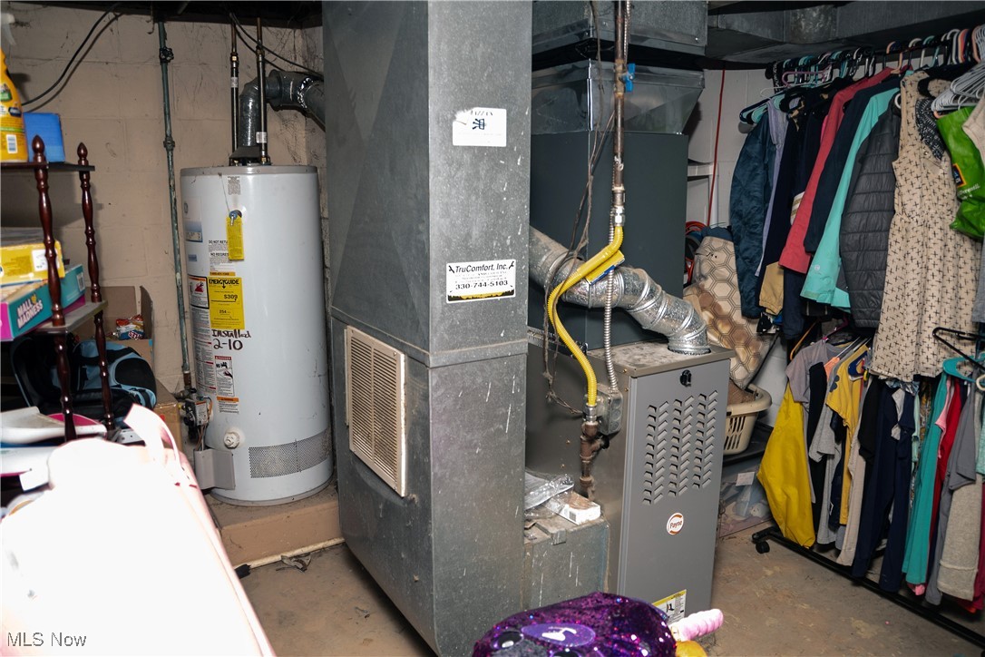 Austintown-Canfield Road - Residential