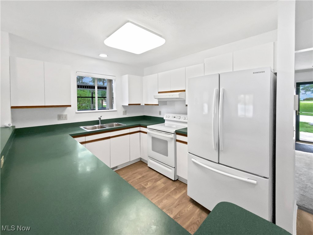 14010 Swan Lake Boulevard, North Royalton, Ohio image 6