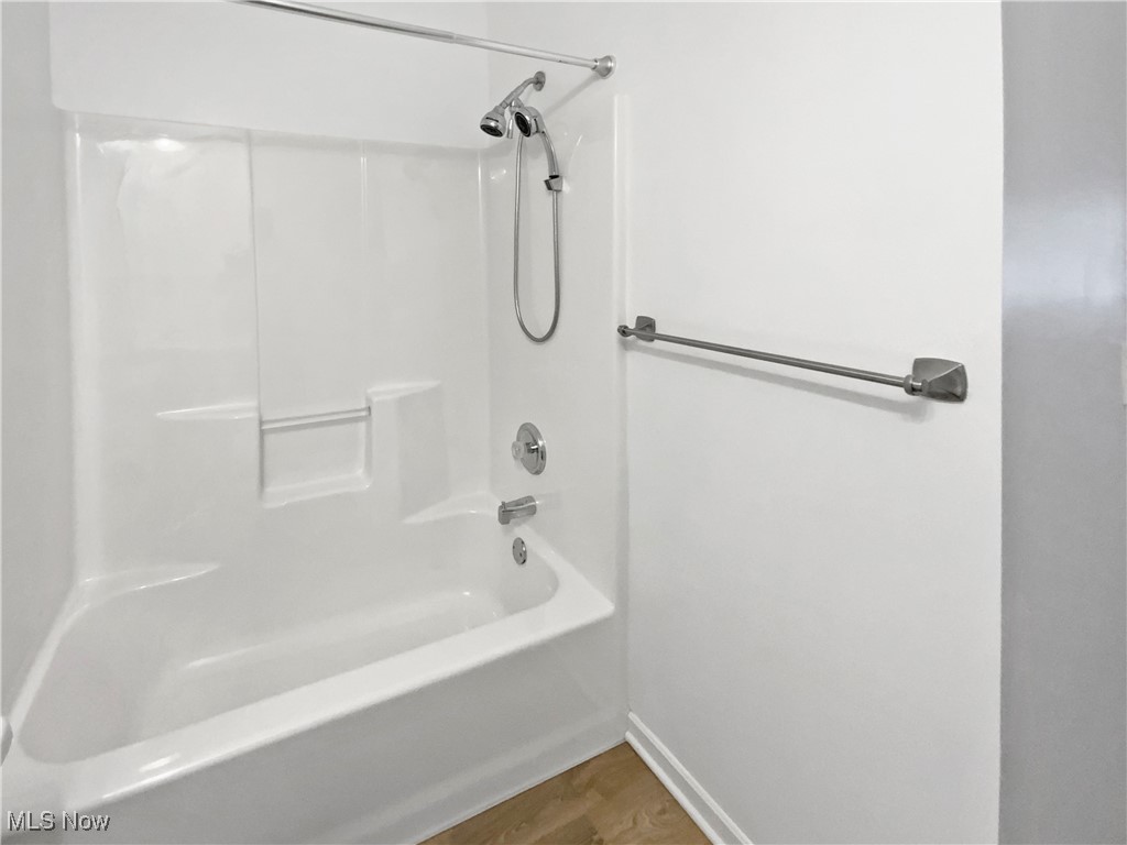 14010 Swan Lake Boulevard, North Royalton, Ohio image 13