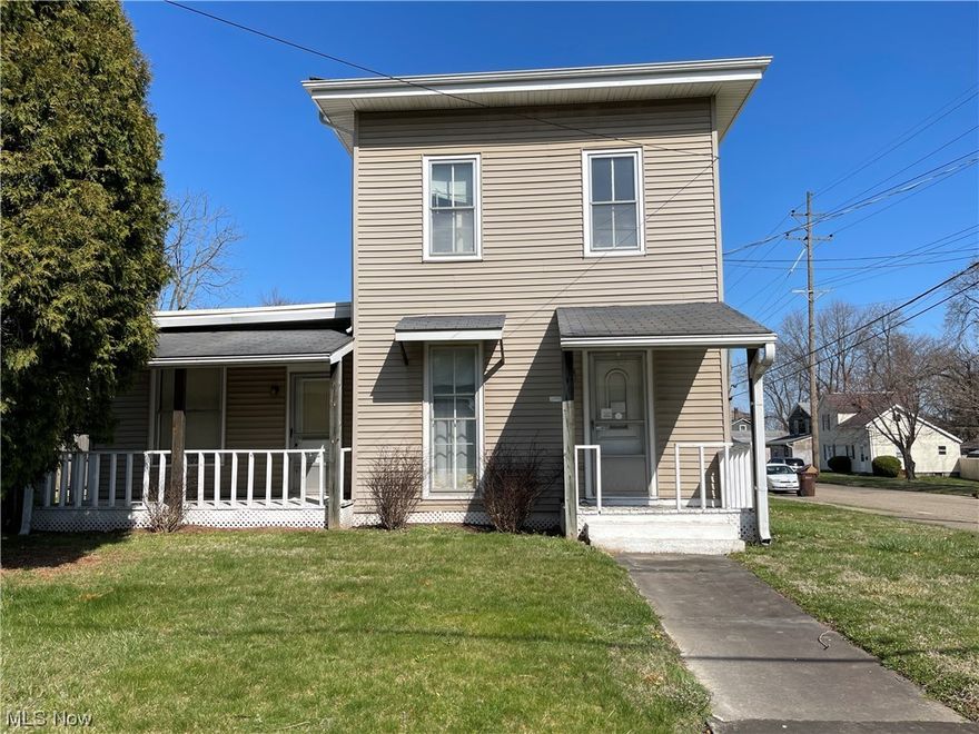 Investors here is a two-story multi-unit ready to make your own. The lower unit has 2 large bedrooms and 1 1/2 baths and a nice living room and the Upper unit is a 1 large bedroom /studio with an eat-in Kitchen. The mechanicals are separated for each unit. Great investment property with income potential.  The home is close to downtown, bus line, shopping, and restaurants. This two-story multi-unit property is a great investment opportunity for those willing to put in some work to make it their own. The lower unit has 2 large bedrooms and 1 1/2 baths, making it a comfortable living space for a small family or a group of roommates. The living room is spacious and inviting and entertaining.  While it may require some updates. The separate mechanicals for water heaters, furnaces, and electric meters for each unit make this property a low-maintenance investment. With TLC, it can be a highly sought-after rental property that generates a steady stream of income for a savvy investor. This prop