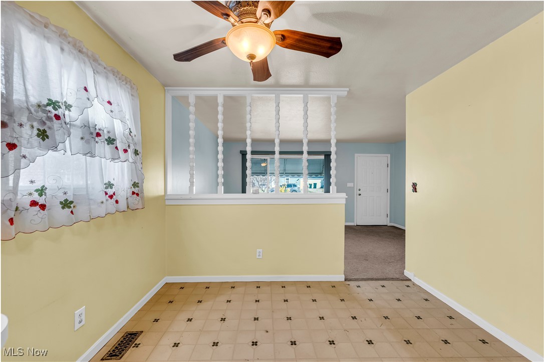 5052 Forest Road, Mentor, Ohio image 11