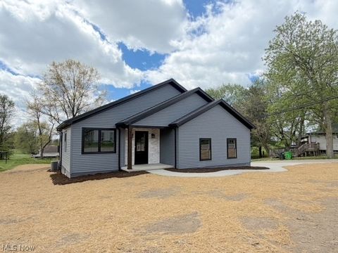 Tiny photo for 910 W Main Street, Sugarcreek, OH 44681 (MLS # 5201072)