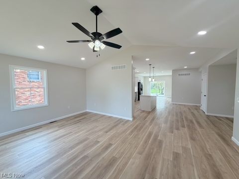 Tiny photo for 910 W Main Street, Sugarcreek, OH 44681 (MLS # 5201072)