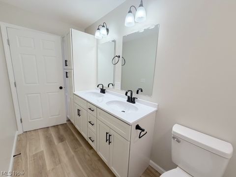 Tiny photo for 910 W Main Street, Sugarcreek, OH 44681 (MLS # 5201072)