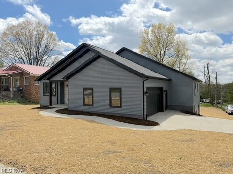 Tiny photo for 910 W Main Street, Sugarcreek, OH 44681 (MLS # 5201072)