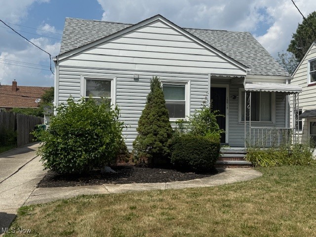 Lovely very well care for 3 bed room home with 2 1st floor bedrooms large bedroom on second floor, central air conditiong, roofing in excellent condition, easy to show