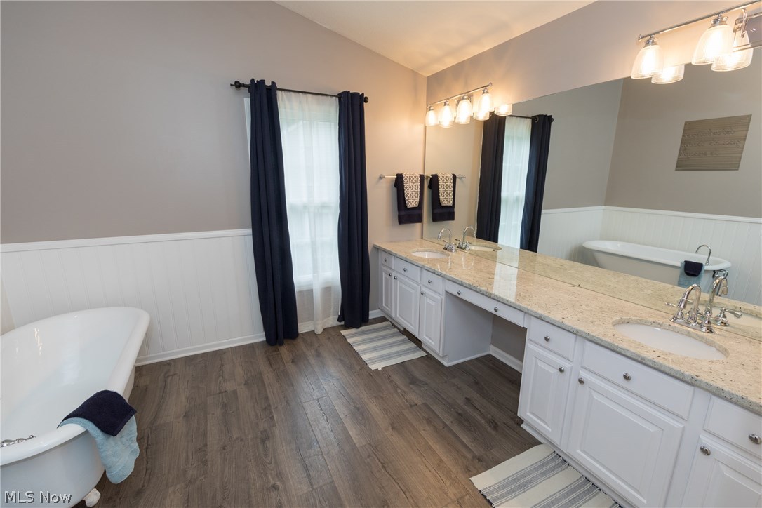 Ethans Green Ph 11d - Residential