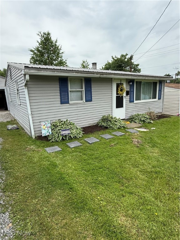 407 Iowa Avenue, Girard, Ohio image 1