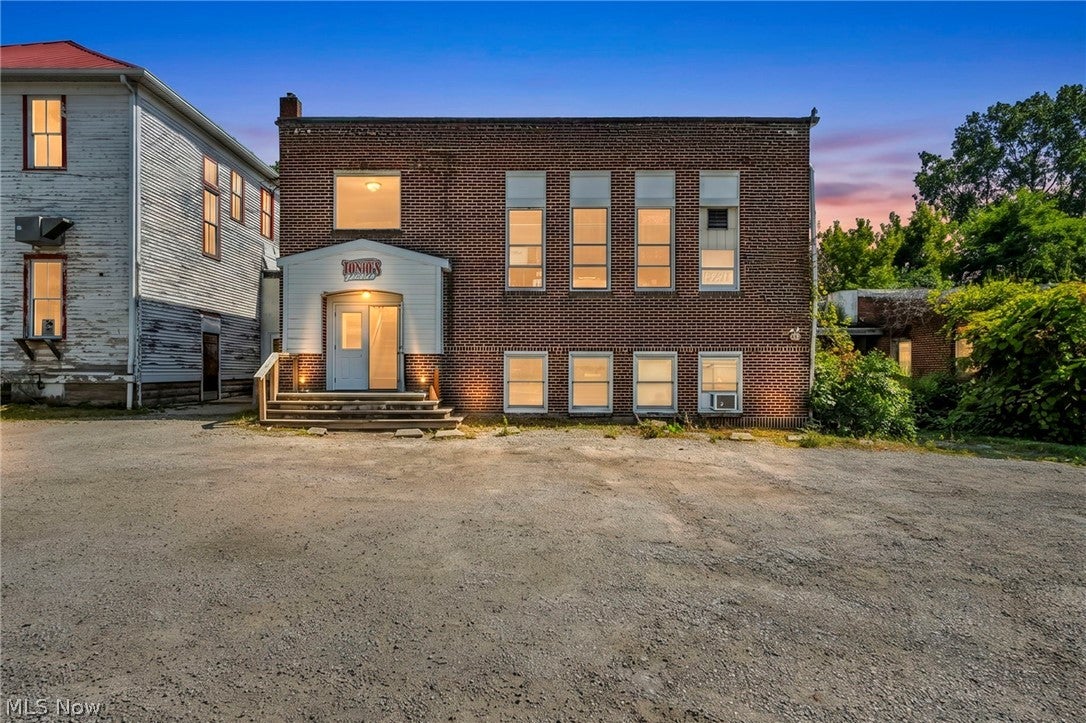 3940 Avon Lake Rd, Litchfield, OH 44253