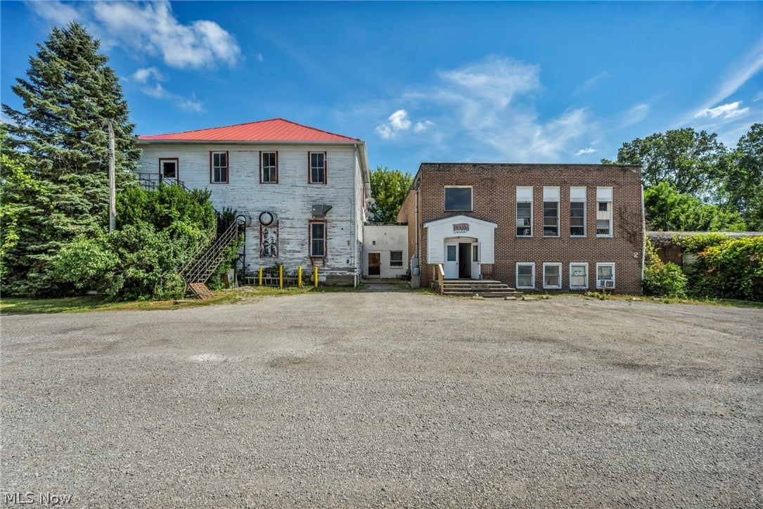 3940 Avon Lake Road