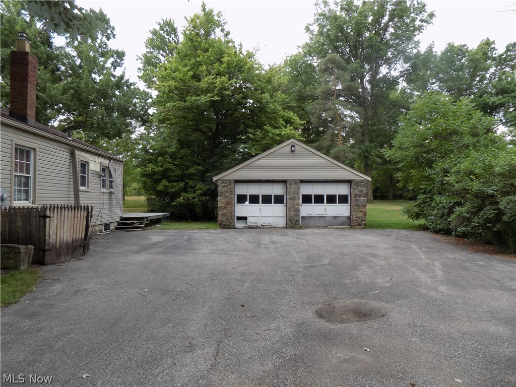 A W & H M Gustafson 01 - Residential