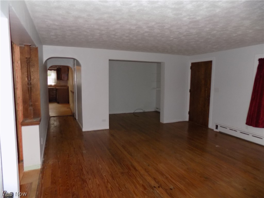 A W & H M Gustafson 01 - Residential