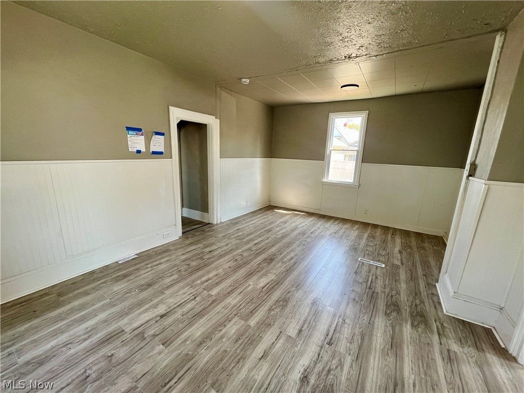 Photo of 4212 Apple Avenue, Cleveland, OH 44113 (MLS # 5203893)