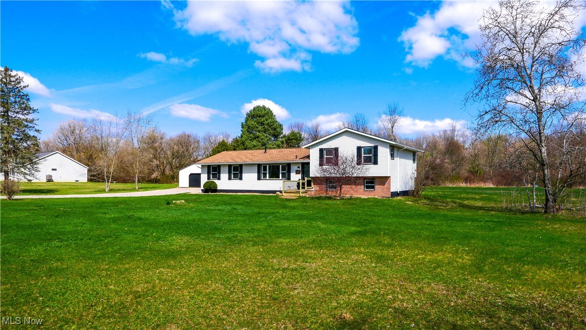 9299 Pierce Road, Garrettsville, Ohio image 3