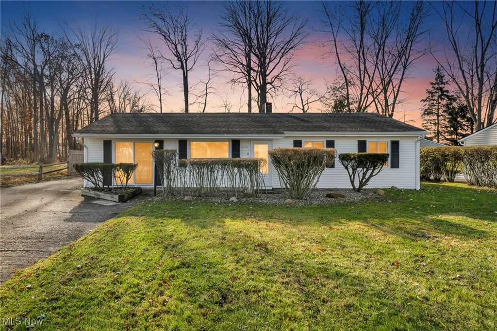 Photo of 34111 W Point Drive, North Ridgeville, OH 44039 (MLS # 5175521)