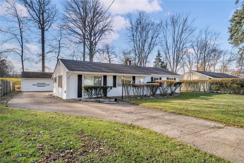 Photo of 34111 W Point Drive, North Ridgeville, OH 44039 (MLS # 5175521)