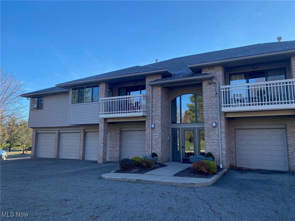 3800 Rosemont Boulevard 107H