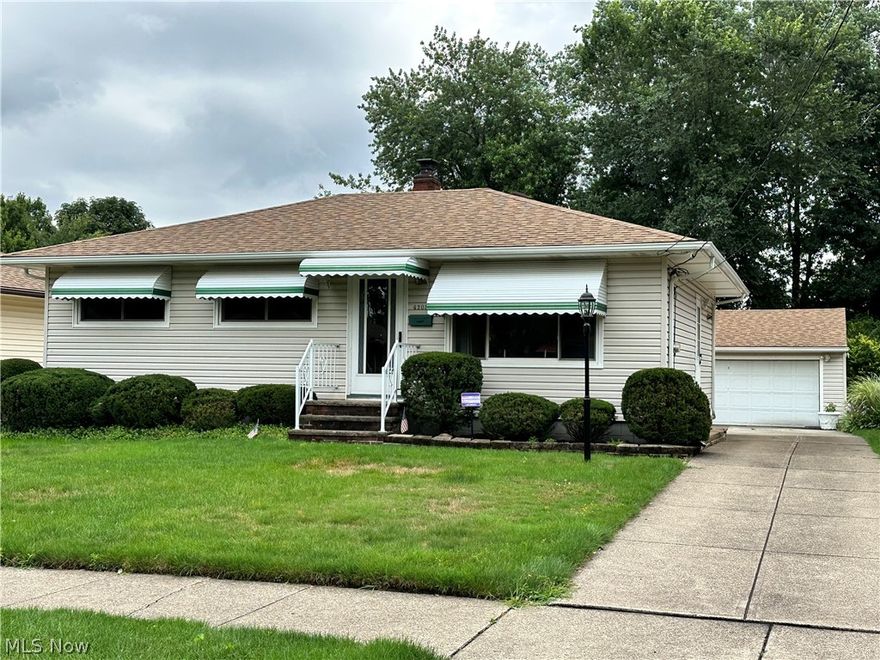 Welcome to this beautiful ranch-style home nestled in the serene South Hills neighborhood. With a spacious backyard free from neighbors, it's perfect for intimate gatherings with loved ones. Inside, discover three newly carpeted bedrooms, a luminous living room, and a charming kitchen. But wait, there's more! Entertain guests in the fully finished basement featuring a bar, half bathroom, and convenient laundry room. Outside, enjoy the convenience of a two-car garage and the proximity to a nearby park. Plus, easy access to highways makes commuting a breeze. Don't miss out on this exceptional opportunity – schedule a viewing today!"