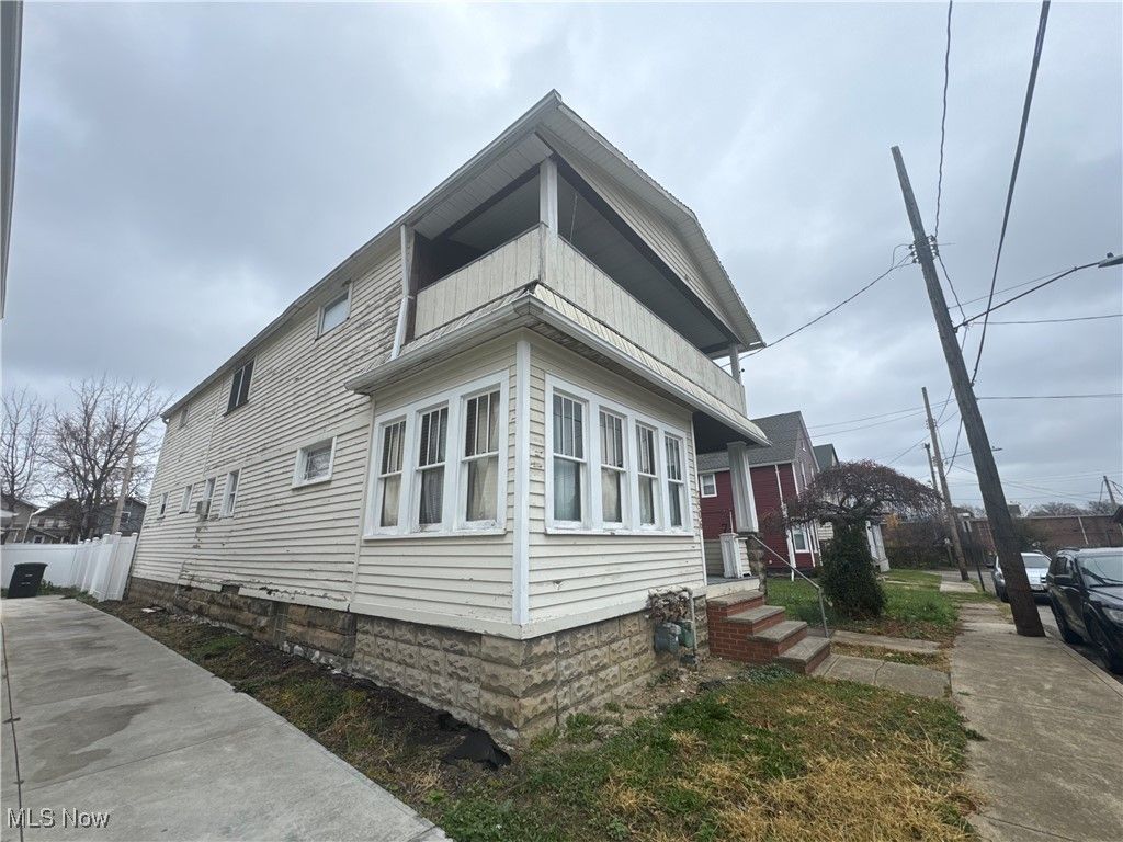 Photo of 2906 Delmar Avenue, Cleveland, OH 44109 (MLS # 5173587)