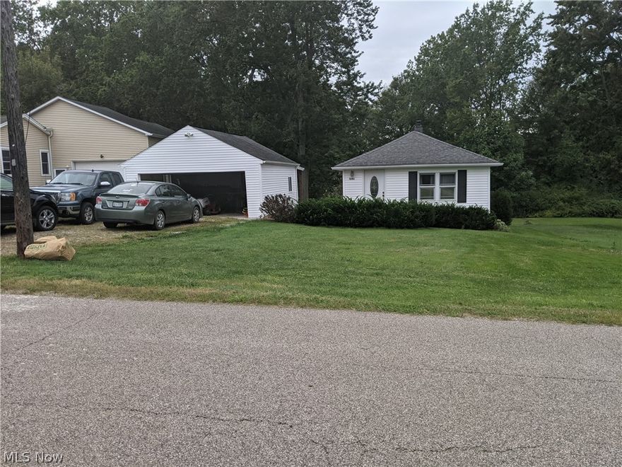 Great location on a side road off route 20 quite street. Everything you need is 5 minutes away.
Home is listed as one Bedroom but was used as three bedroom. living area and kitchen upstairs. Basement has a small family room, laundry and Master bedroom. Detached garage and a spacious back yard.