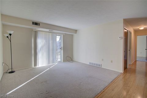 Tiny photo for 8507 N Akins Road, North Royalton, OH 44133 (MLS # 5189978)