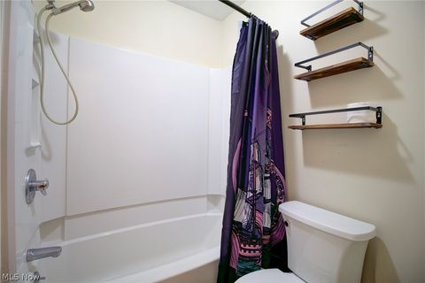 Tiny photo for 8507 N Akins Road, North Royalton, OH 44133 (MLS # 5189978)