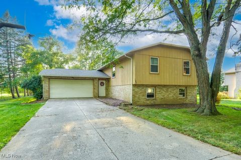 11843 Basswood Avenue NW, Uniontown, OH 44685 - #: 5061529