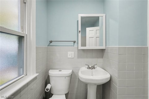 Tiny photo for 448 E 328th Street, Willowick, OH 44095 (MLS # 5255786)