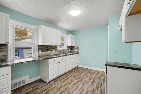 Tiny photo for 448 E 328th Street, Willowick, OH 44095 (MLS # 5255786)