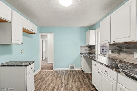 Tiny photo for 448 E 328th Street, Willowick, OH 44095 (MLS # 5255786)