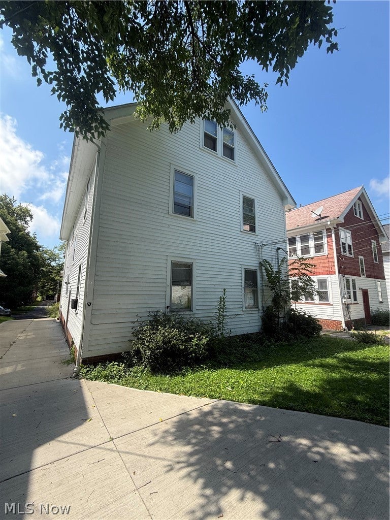 2177 Oakdale Road