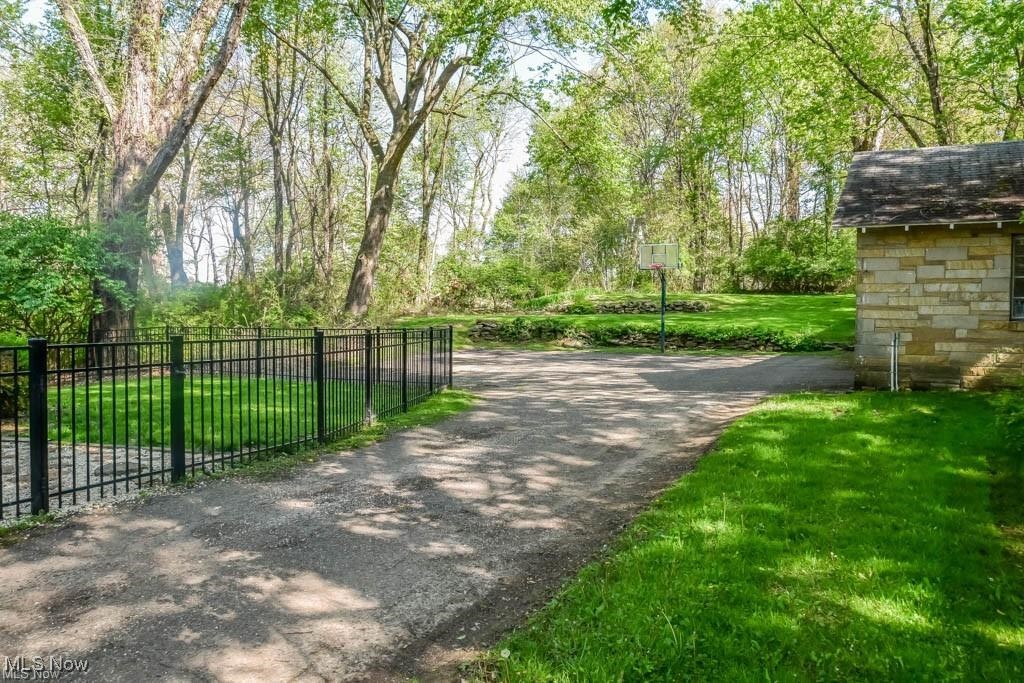 6747 Fulton Drive, Canton, Ohio image 44