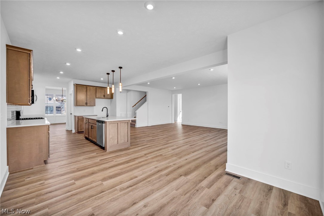 Spring Hill Villas - Residential